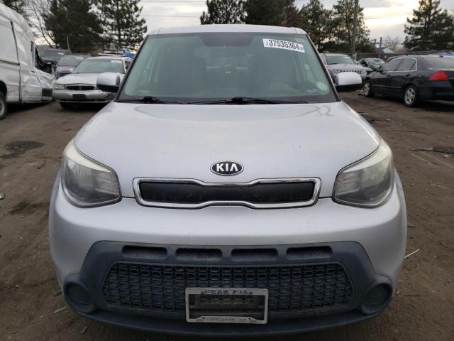 KNDJN2A21E7723985 - 2014 KIA SOUL SILVER photo 5