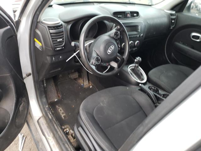 KNDJN2A21E7723985 - 2014 KIA SOUL SILVER photo 8