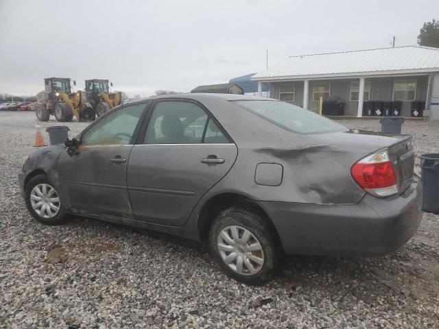 4T1BE32K75U616753 - 2005 TOYOTA CAMRY LE SILVER photo 2