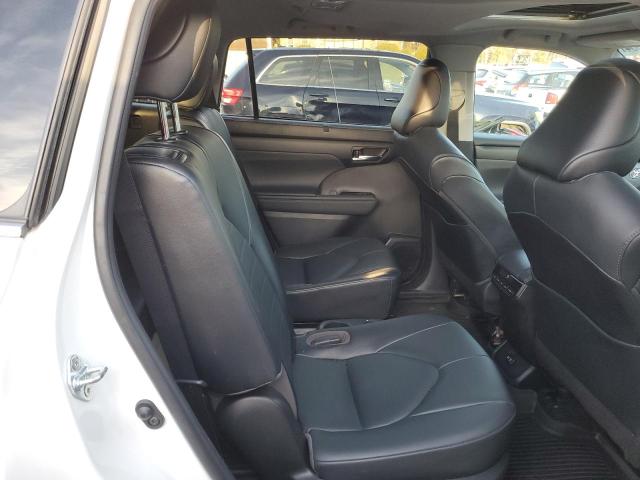 5TDGZRBH7MS063482 - 2021 TOYOTA HIGHLANDER XLE 白色 照片 10