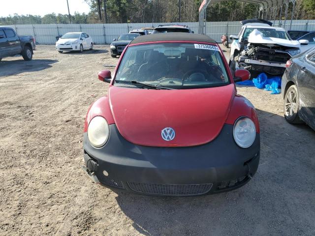 3VWRF31Y78M409873 - 2008 VOLKSWAGEN NEW BEETLE CONVERTIBLE SE RED photo 5