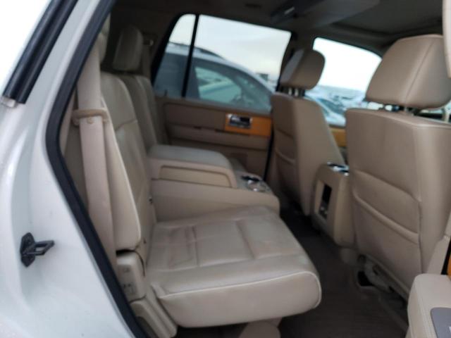 5LMFU28598LJ07948 - 2008 LINCOLN NAVIGATOR თეთრი ფოტო 11