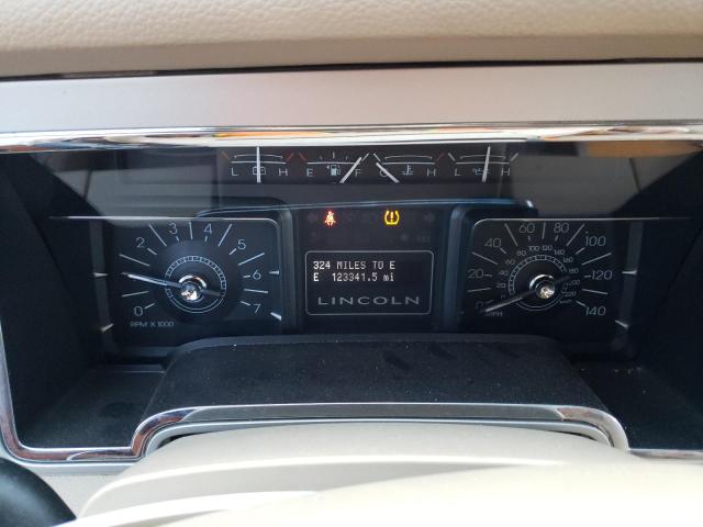 5LMFU28598LJ07948 - 2008 LINCOLN NAVIGATOR თეთრი ფოტო 9