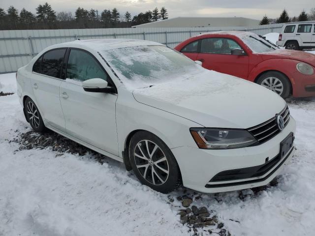 3VWB67AJ6HM210759 - 2017 VOLKSWAGEN JETTA SE WHITE photo 4