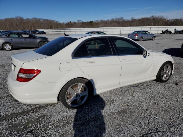 WDDGF5EB4BR162027 - 2011 MERCEDES-BENZ C 300 WHITE photo 3