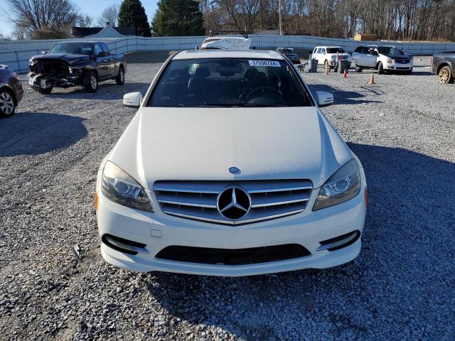 WDDGF5EB4BR162027 - 2011 MERCEDES-BENZ C 300 WHITE photo 5