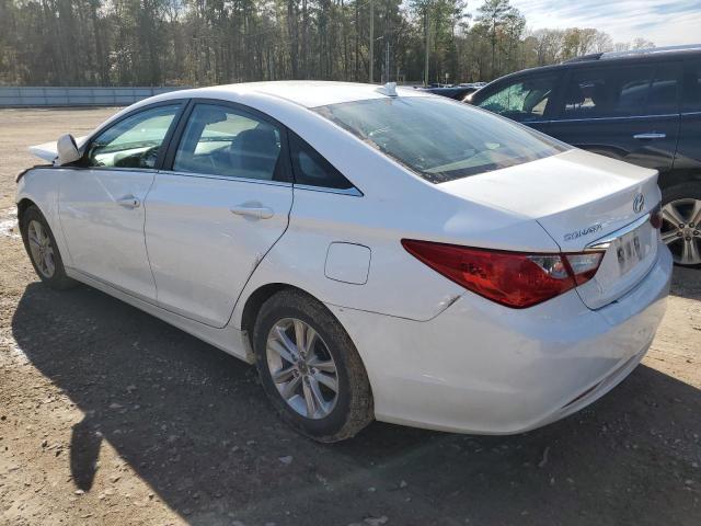 5NPEB4AC9DH594869 - 2013 HYUNDAI SONATA GLS WHITE photo 2