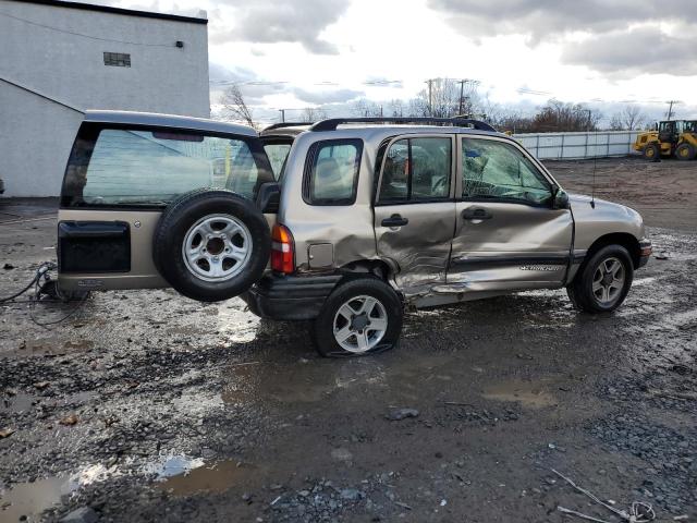 2CNBJ13C536920795 - 2003 CHEVROLET TRACKER TAN photo 3