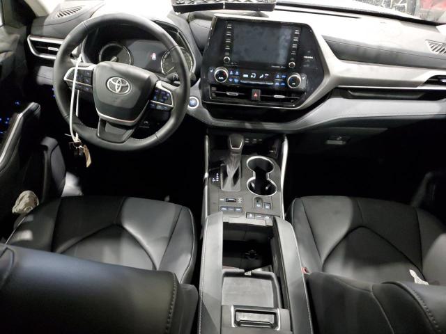 5TDGZRBH3NS243270 - 2022 TOYOTA HIGHLANDER XLE WHITE photo 8