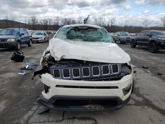 3C4NJCBB4KT692854 - 2019 JEEP COMPASS LATITUDE WHITE photo 5