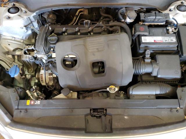 3KPF24AD9KE040343 - 2019 KIA FORTE FE SILVER photo 11