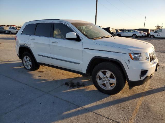 1C4RJEAG0DC549814 - 2013 JEEP GRAND CHER LAREDO Ақ фото 4