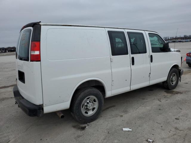 1GCWGAFG9H1118537 - 2017 CHEVROLET EXPRESS G2 WHITE photo 3