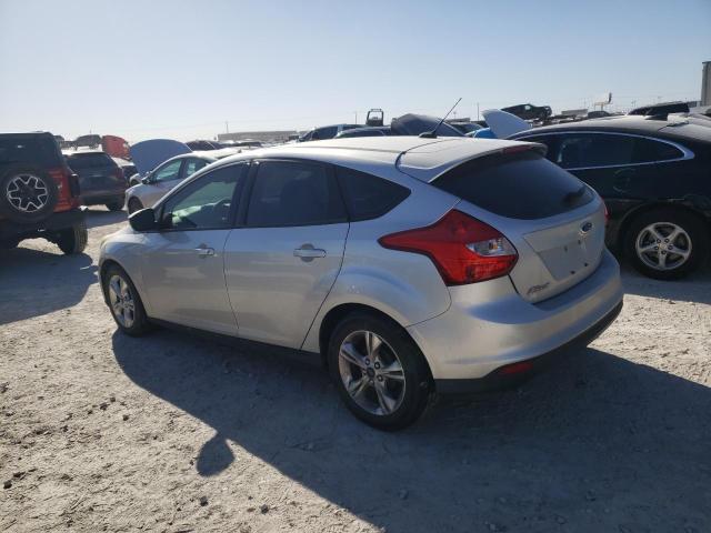 1FADP3K23DL351976 - 2013 FORD FOCUS SE SILVER photo 2