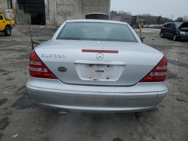 WDBKK65F71F203791 - 2001 MERCEDES-BENZ SLK 320 SILVER photo 6