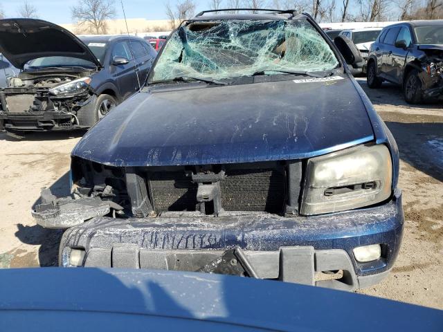 1GNDT13S022185922 - 2002 CHEVROLET TRAILBLAZE BLUE photo 5