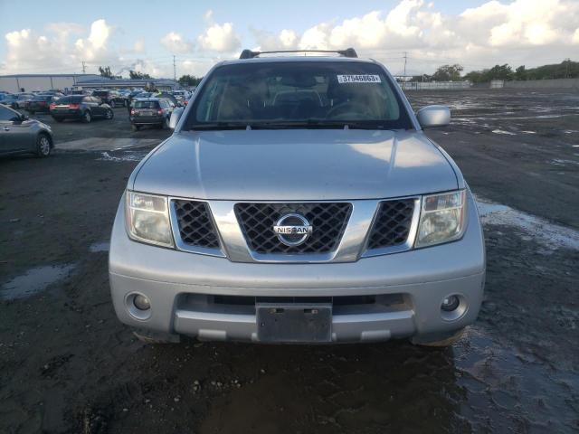 5N1AR18U75C783858 - 2005 NISSAN PATHFINDER LE 银色 照片 5