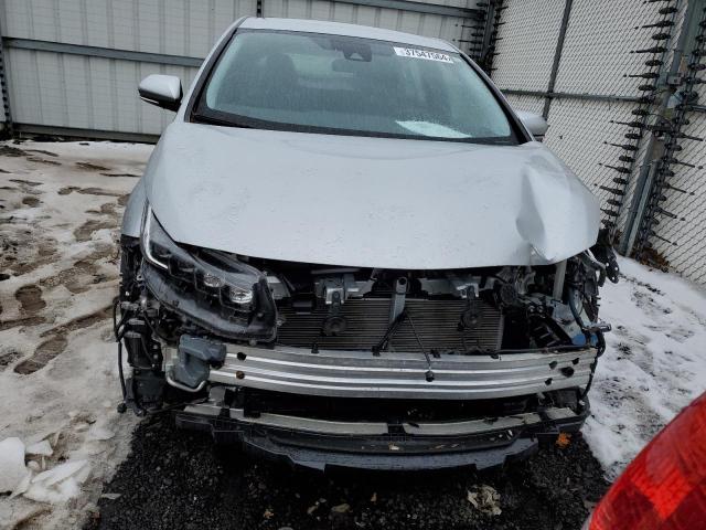 JTDKARFP6H3003834 - 2017 TOYOTA PRIUS PRIM 银色 照片 5