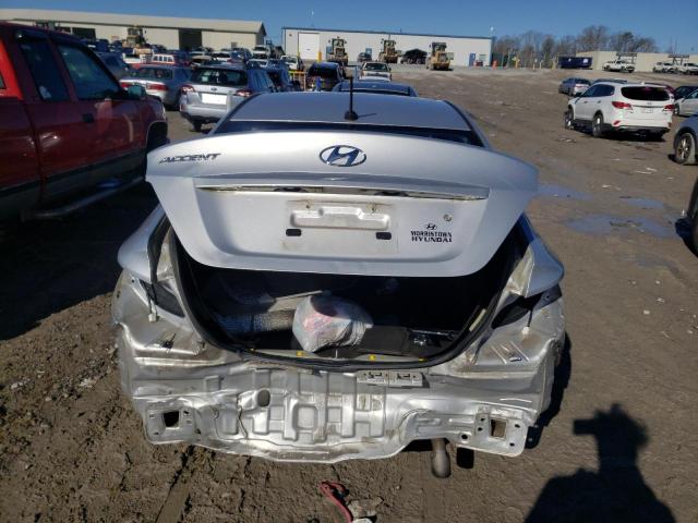 KMHCT4AE3HU174344 - 2017 HYUNDAI ACCENT SE SILVER photo 6