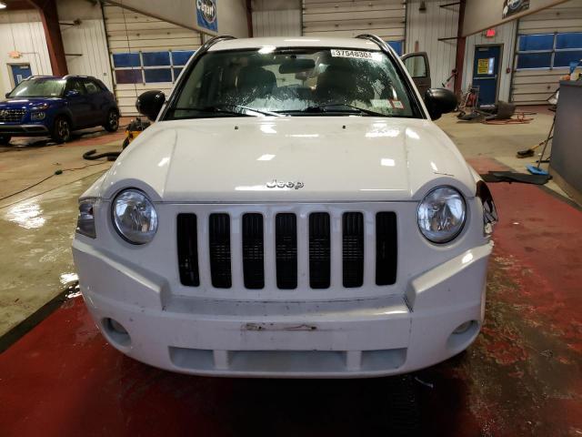 1J4NT4FB2AD554125 - 2010 JEEP COMPASS SPORT WHITE photo 5