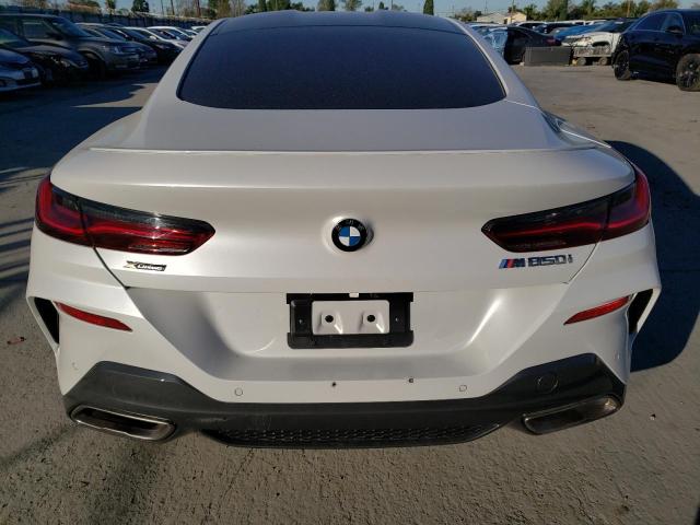 WBABC4C54KBU95404 - 2019 BMW M850XI WHITE photo 6