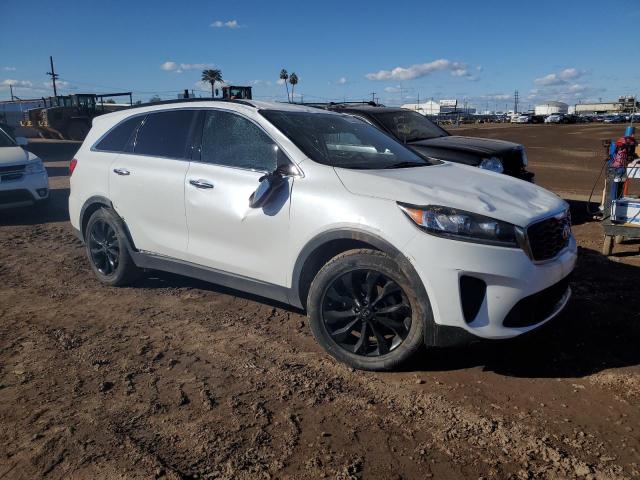 5XYPG4A58LG662600 - 2020 KIA SORENTO S WHITE photo 4