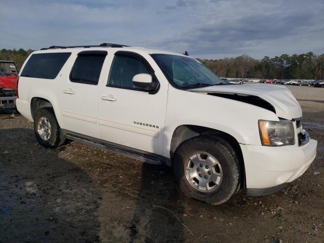 1GNSKJE39BR154188 - 2011 CHEVROLET SUBURBAN K1500 LT WHITE photo 4