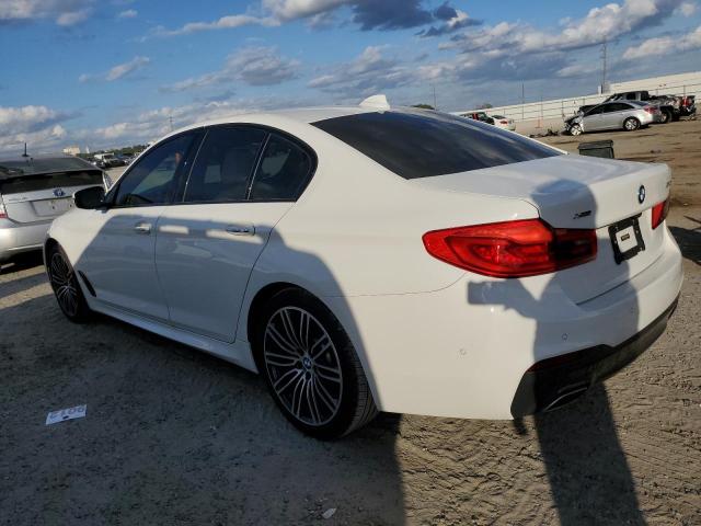 WBAJE7C56JWC56289 - 2018 BMW 540 XI WHITE photo 2