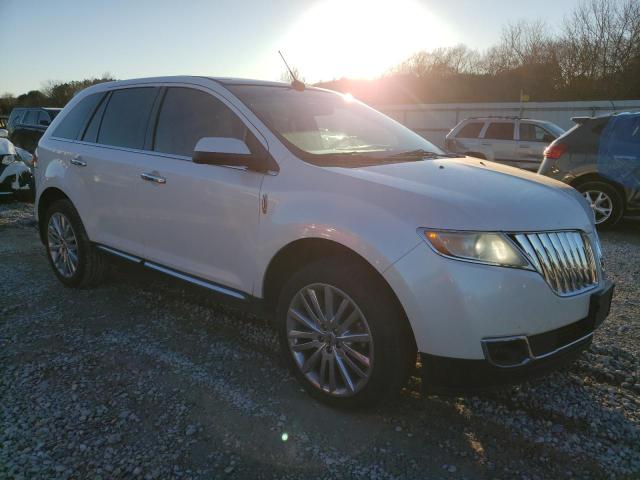 2LMDJ6JK1BBJ27620 - 2011 LINCOLN MKX WHITE photo 4