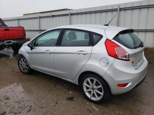 3FADP4EJ6KM107078 - 2019 FORD FIESTA SE SILVER photo 2