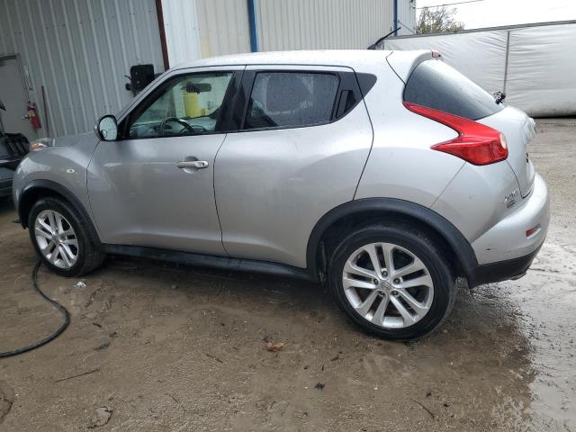 JN8AF5MR6CT105058 - 2012 NISSAN JUKE S SILVER photo 2