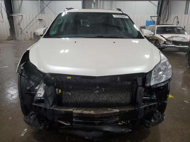 1GNKVJED8CJ213411 - 2012 CHEVROLET TRAVERSE LT WHITE photo 5