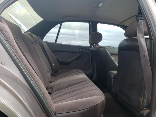 4T1SK11E7NU130761 - 1992 TOYOTA CAMRY DLX 银色 照片 10