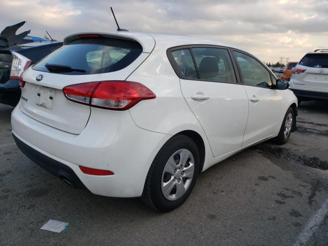 KNAFK5A82J5773169 - 2018 KIA FORTE LX WHITE photo 3