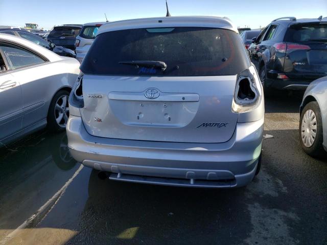 2T1KR32E25C442980 - 2005 TOYOTA COROLLA MA XR SILVER photo 6