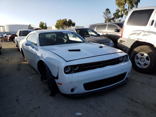 2C3CDZAG2GH290026 - 2016 DODGE CHALLENGER SXT WHITE photo 4