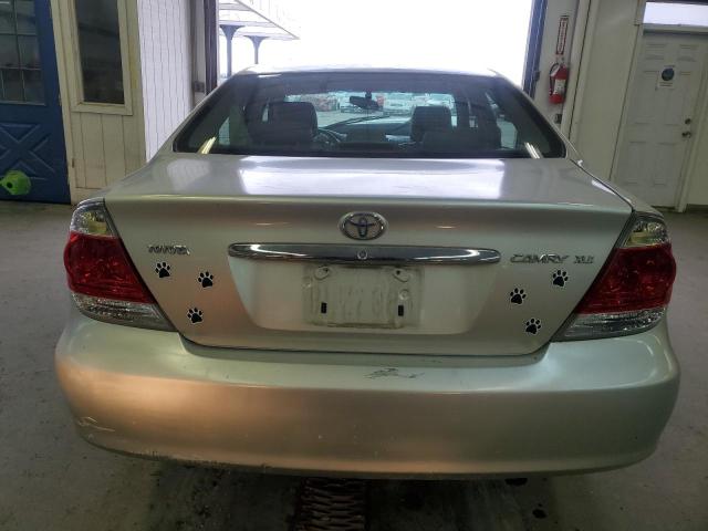 JTDBE30K053019554 - 2005 TOYOTA CAMRY LE SILVER photo 6