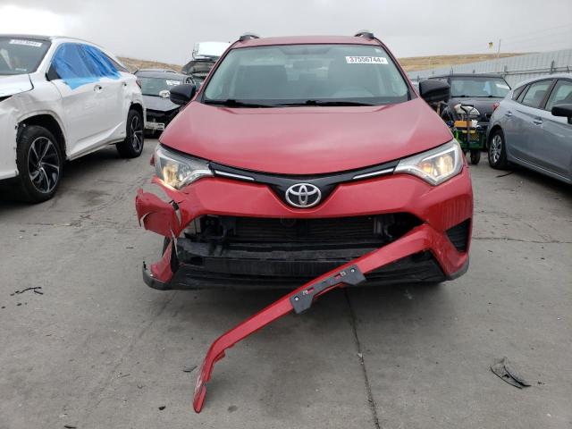 2T3BFREV3GW472926 - 2016 TOYOTA RAV4 LE RED photo 5