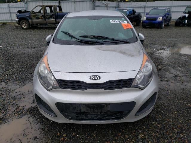 KNADM5A36E6410749 - 2014 KIA RIO LX SILVER photo 5