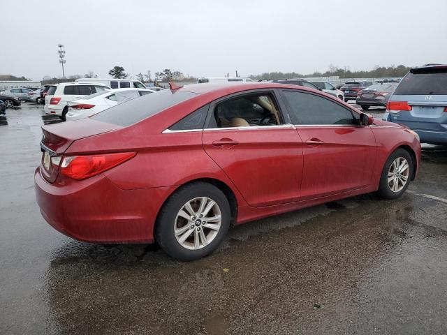 5NPEB4AC5BH081986 - 2011 HYUNDAI SONATA GLS RED photo 3