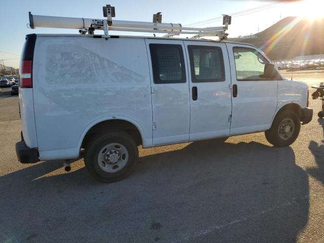 1GCWGFCA1D1903464 - 2013 CHEVROLET EXPRESS G2 WHITE photo 3