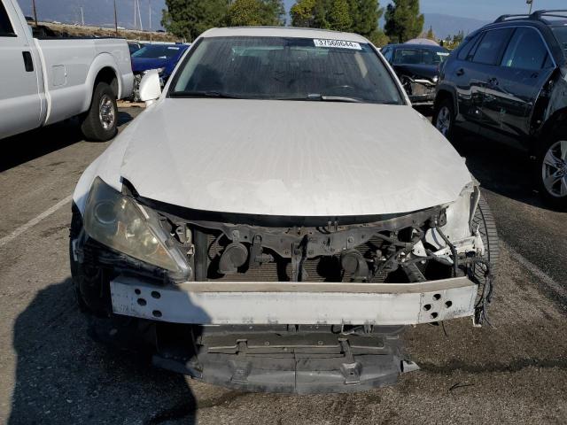 JTHBE5C26A5023709 - 2010 LEXUS IS 350 WHITE photo 5