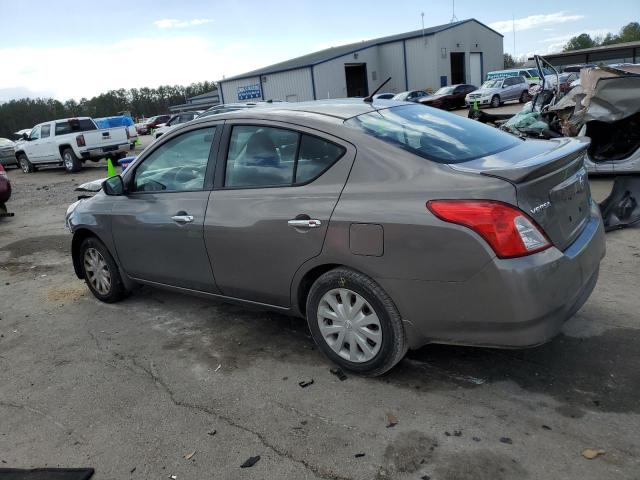 3N1CN7APXGL901783 - 2016 NISSAN VERSA S GRAY photo 2