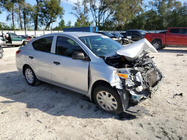 3N1CN7AP0FL938615 - 2015 NISSAN VERSA S SILVER photo 4