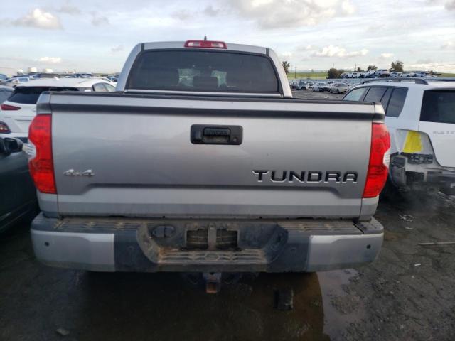 5TFDY5F18LX927511 - 2020 TOYOTA TUNDRA CREWMAX SR5 SILVER photo 6