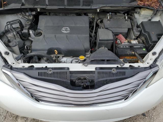 5TDYK3DC9GS763676 - 2016 TOYOTA SIENNA XLE WHITE photo 11