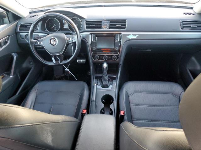 1VWDT7A39HC037825 - 2017 VOLKSWAGEN PASSAT R-LINE Schwarz Foto 8