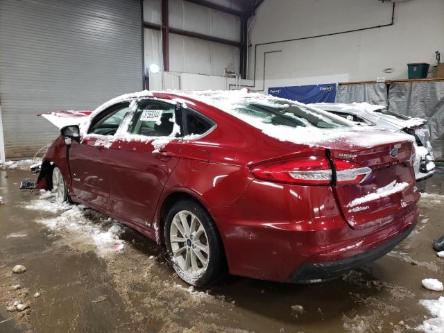 3FA6P0LU5KR221090 - 2019 FORD FUSION SE RED photo 2