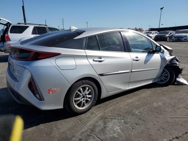 JTDKARFP3H3024768 - 2017 TOYOTA PRIUS PRIM SILVER photo 3