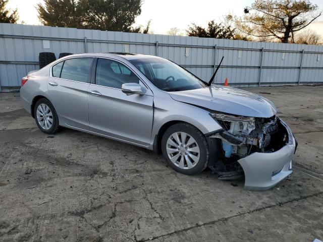 1HGCR2E79FA093223 - 2015 HONDA ACCORD EX SILVER photo 4